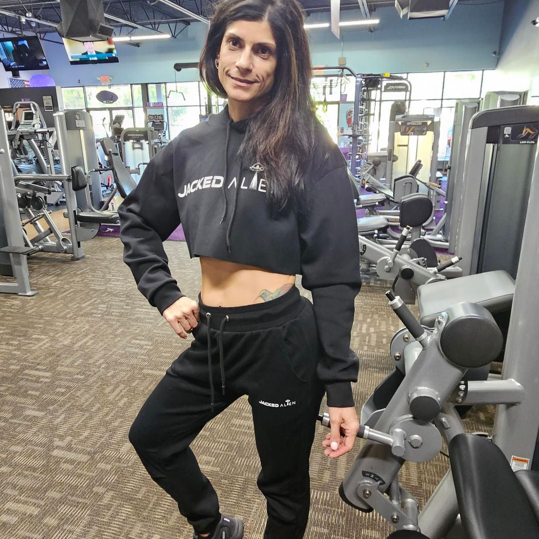 JACKED Club Cropped Hoodie - Black