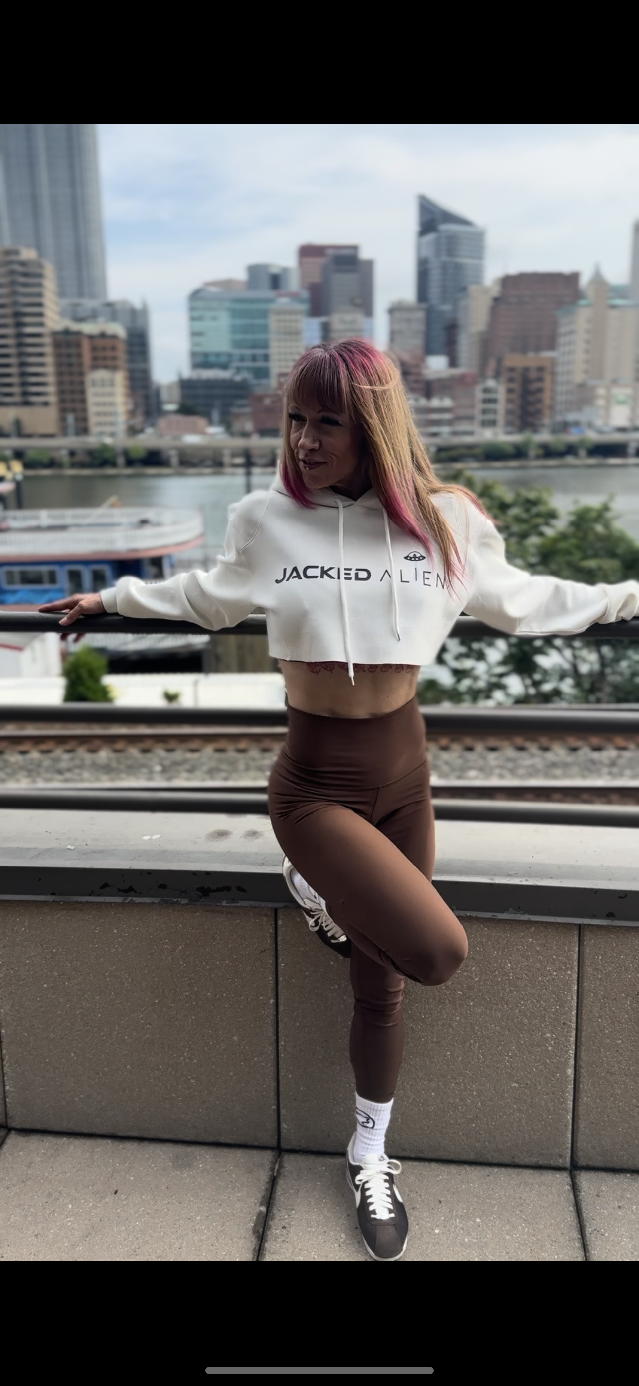 JACKED Club Cropped Hoodie - Cream White